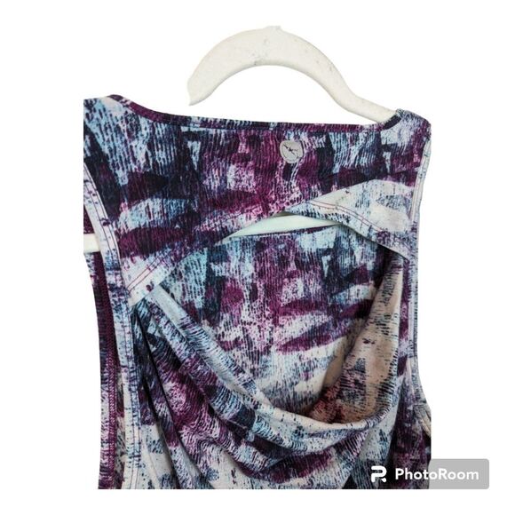 Threads 4 Thought Keyhole Cross Back Tank in Size M - Picture 3 of 7